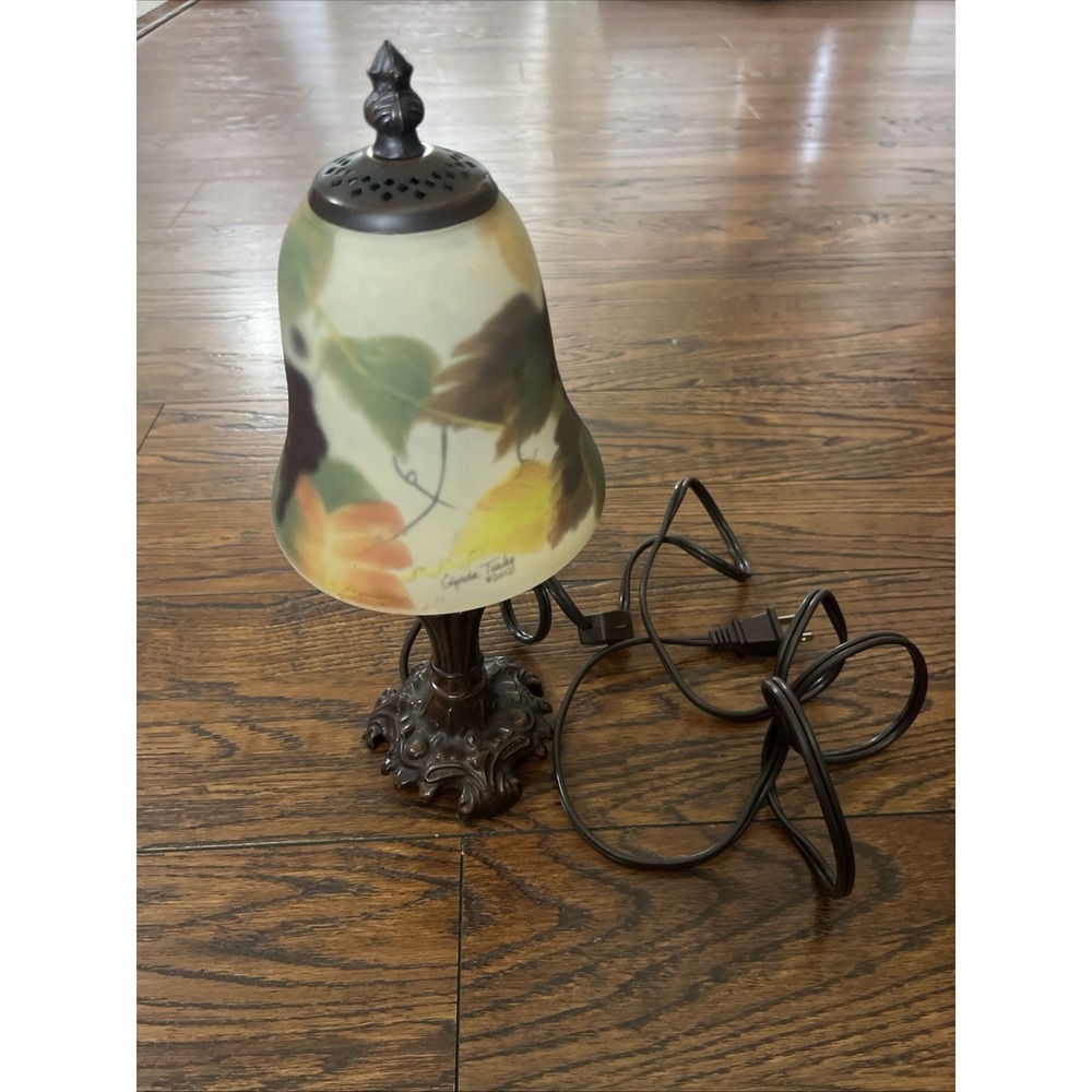 Glynda Turley Signed 2002 Reverse Painted Grapes Leaves Vines Accent Lamp 12"